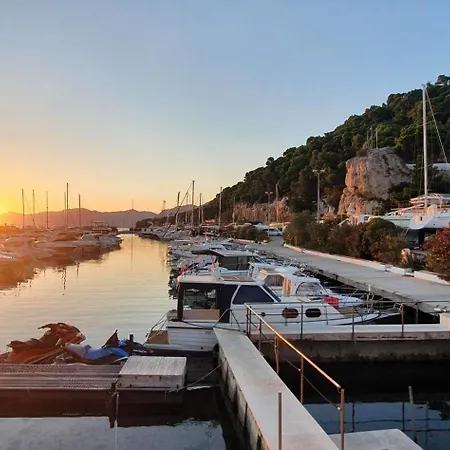Jadran Deluxe Krvavica